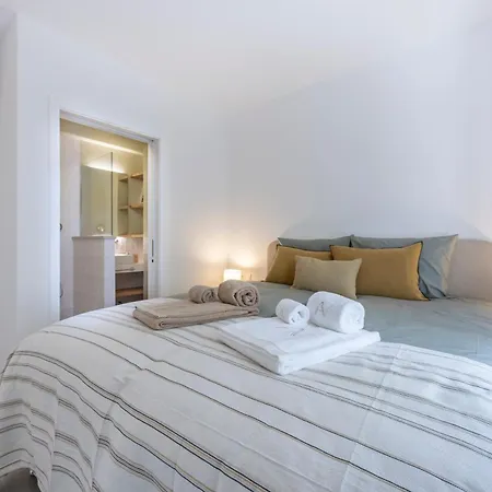 Alba Villa *