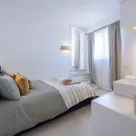 Alba *