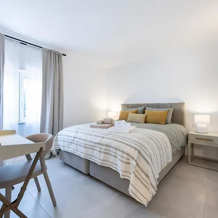 Alba Villa *